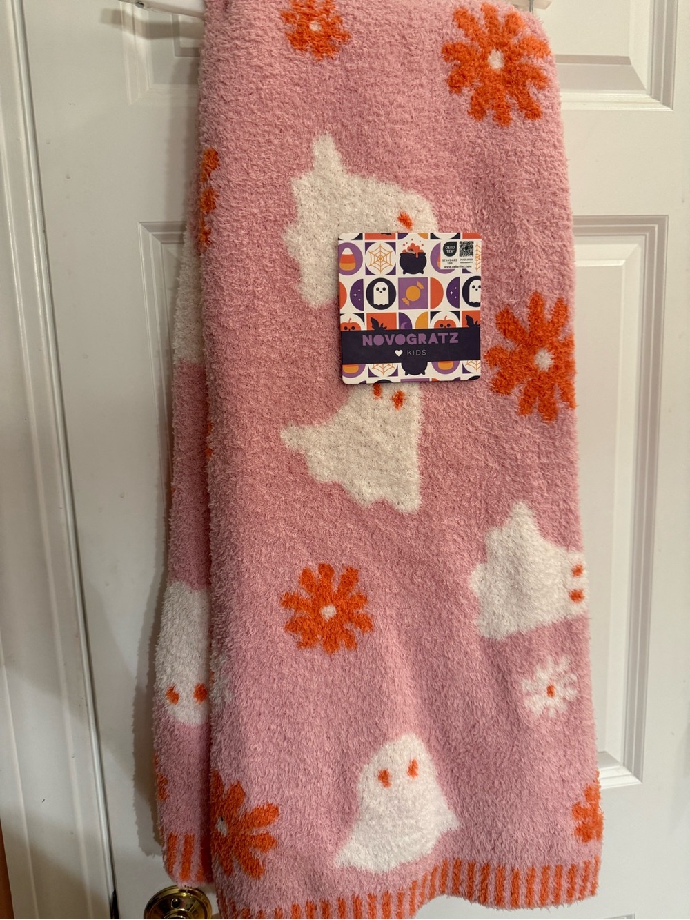 Novogratz Kids Pink Ghost Halloween blanket! NWT!